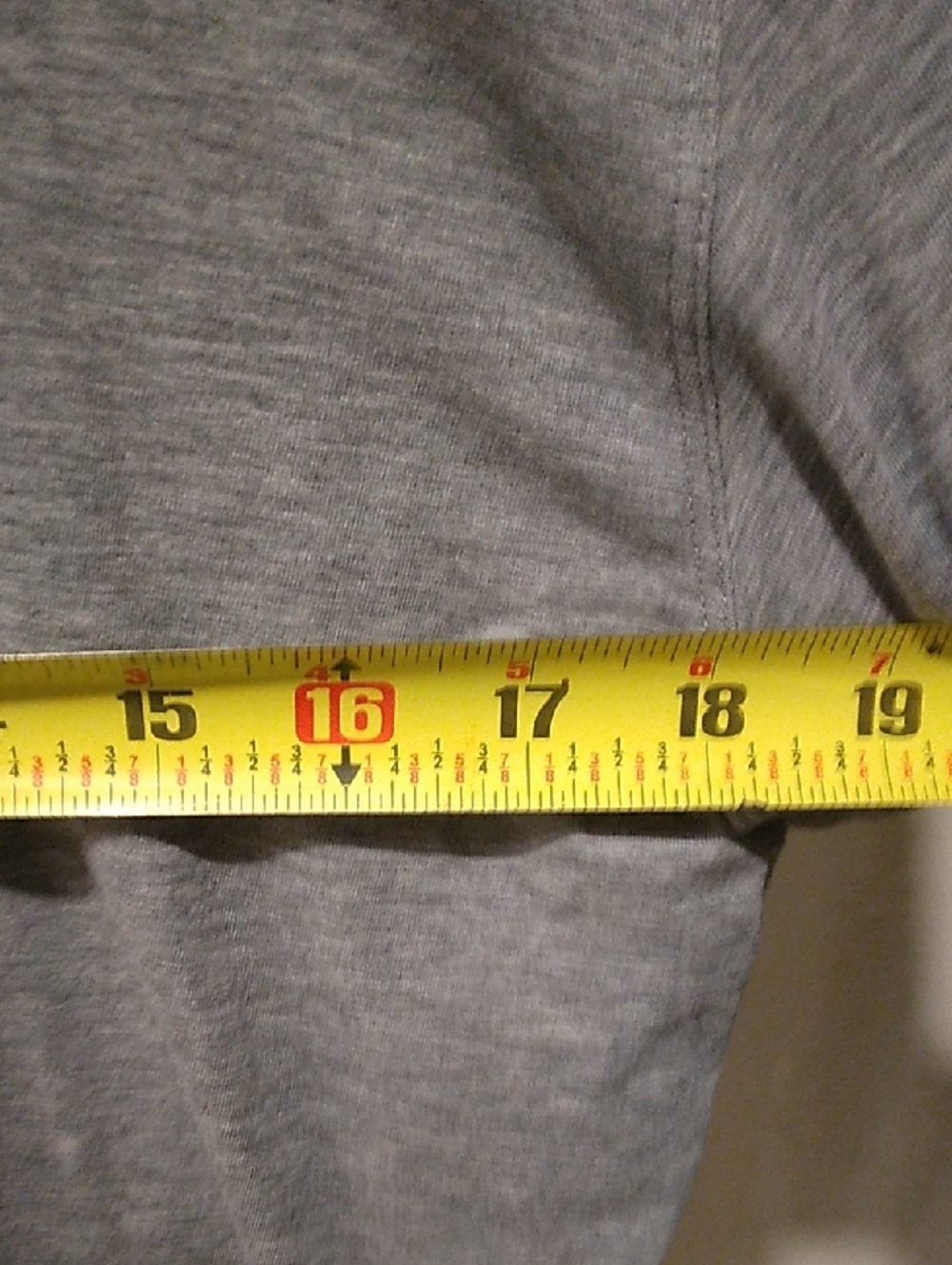 Women's Lululemon Short Sleeve Tee - Picture 6 of 6